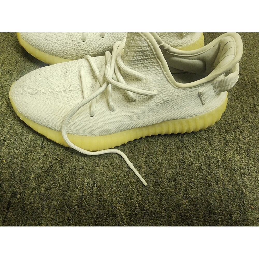 Size 7 - adidas Yeezy Boost 350 V2 Low Cream White / Triple White